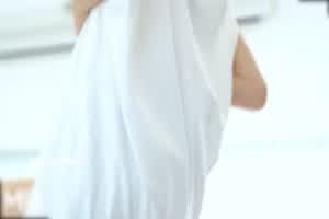 麻豆传媒 夏雨荷 姐姐的身体 被血气方刚的弟弟侵犯  背景图片