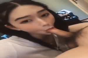 超极品口活合集，一个比一个骚，一个比一个好看，哥哥喜欢哪一款类型？  背景图片