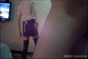 广东约约哥-艺校极品身材小仙女琳琳  背景图片