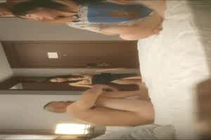 换妻之旅 三对夫妻酒店淫乱 年轻貌美逼受罪 大家都喜欢干她  背景图片