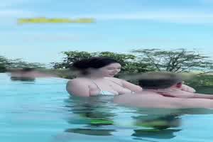 抖音巨乳网红 首次干爹5p大聚会  背景图片