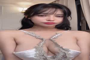 天然F杯高颜值女神揉奶勾引诱惑  背景图片