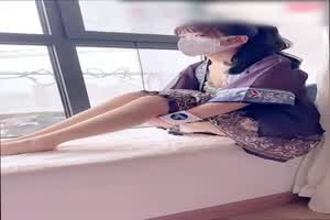 91大神 清纯民族风少女被大叔玩弄骚逼  背景图片