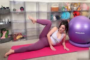 全网首发【性感瑜伽裤，忍不住爱爱】瑜伽裤特别包臀 显得屁股特别好看呢 高清1080P原版无水印  背景图片