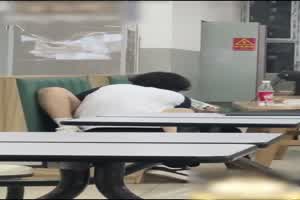 门事件 山西应用科技学院瓜 小情侣在学校食堂当众上演校园活春宫被偷拍发表白墙 这下不火都难啊  背景图片