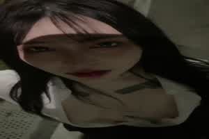 性感烟熏小姐姐喜欢用嘴接精液  背景图片