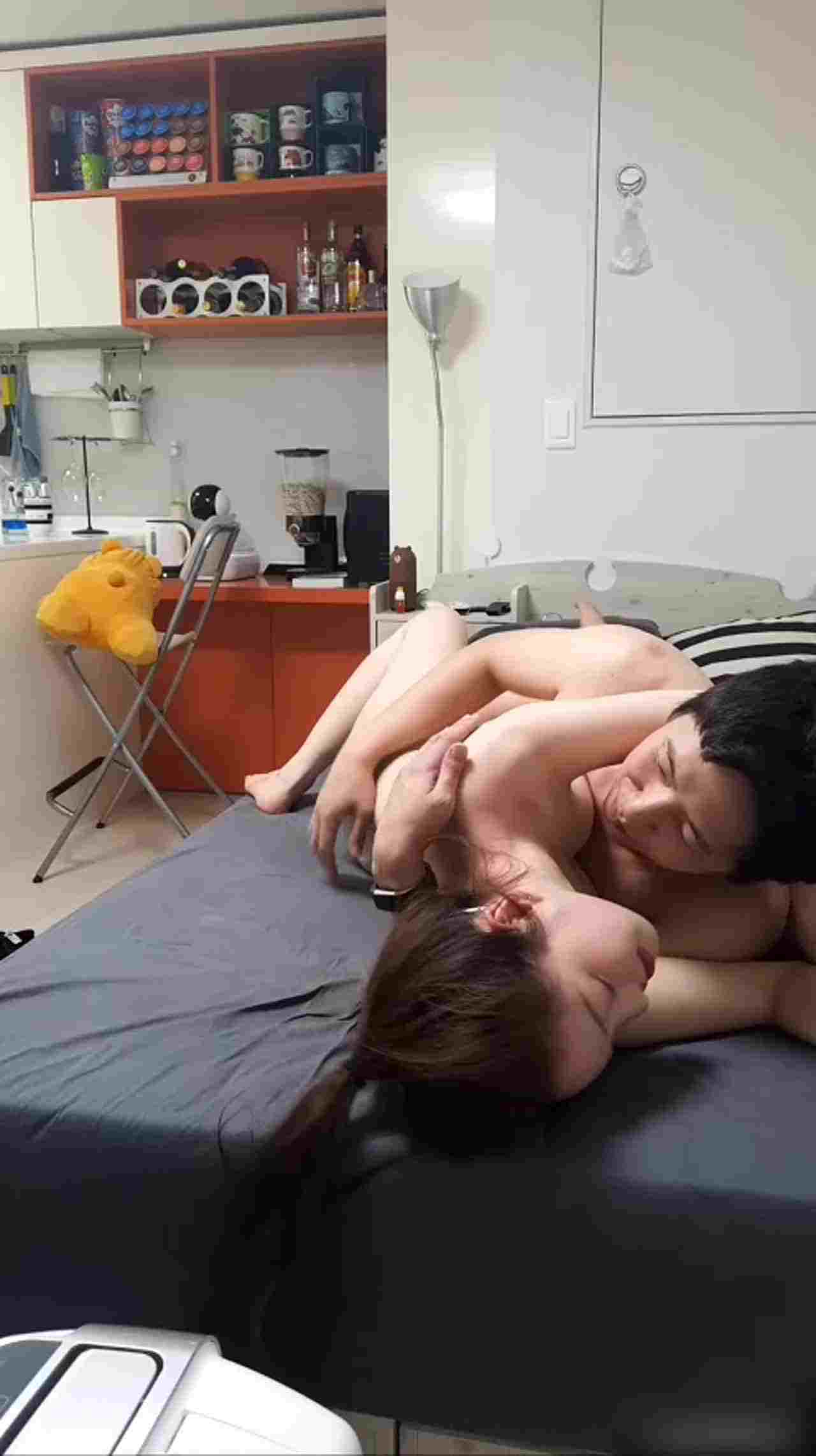  金先生探花 约操清纯小姐姐 的剧照8