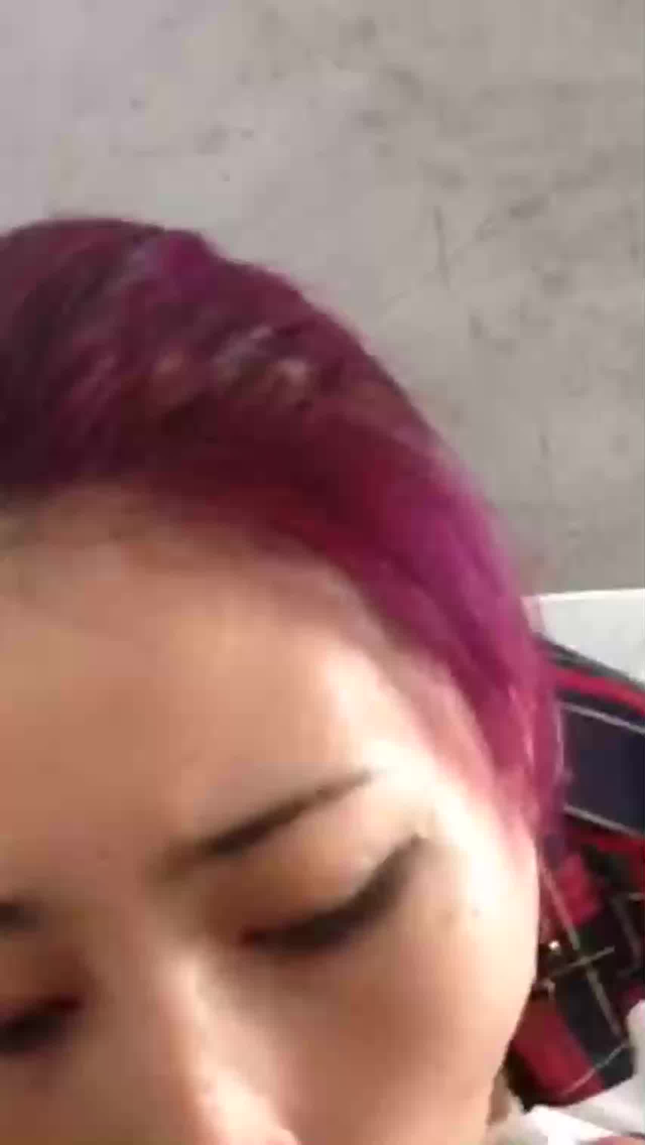  女友喝尿后帮我口交 的剧照5