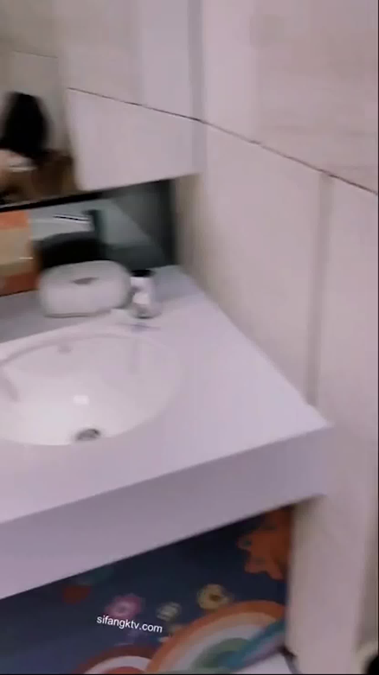  约炮大神后入母狗正妹淫荡录影 的剧照7