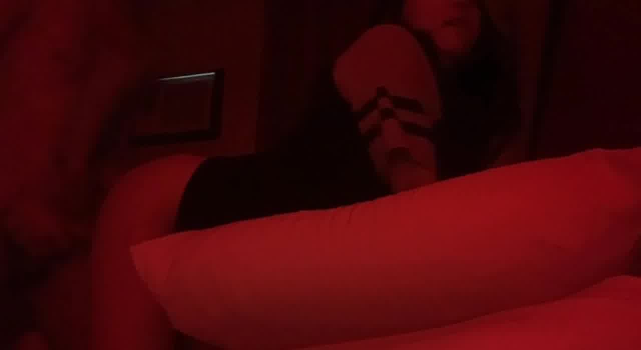  哀居网红170W粉正妹甜蜜性爱泄密 的剧照1