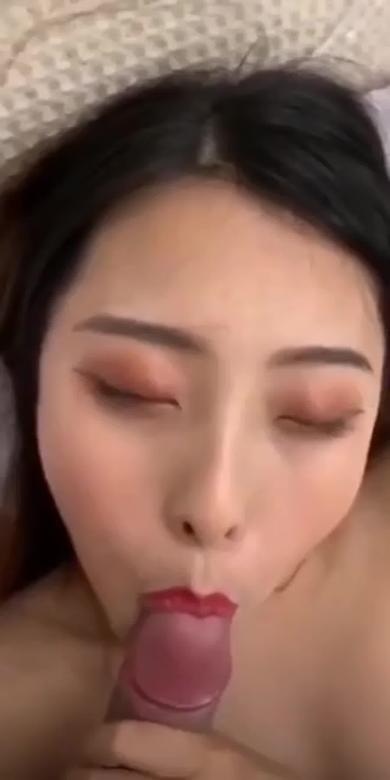  酒后的表妹很淫荡！ 的剧照6