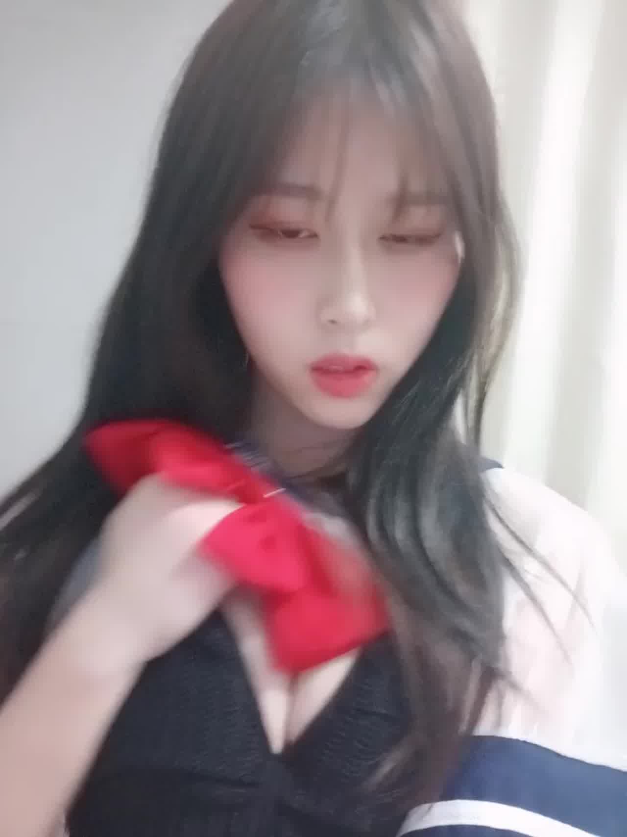  制服学妹 的剧照1