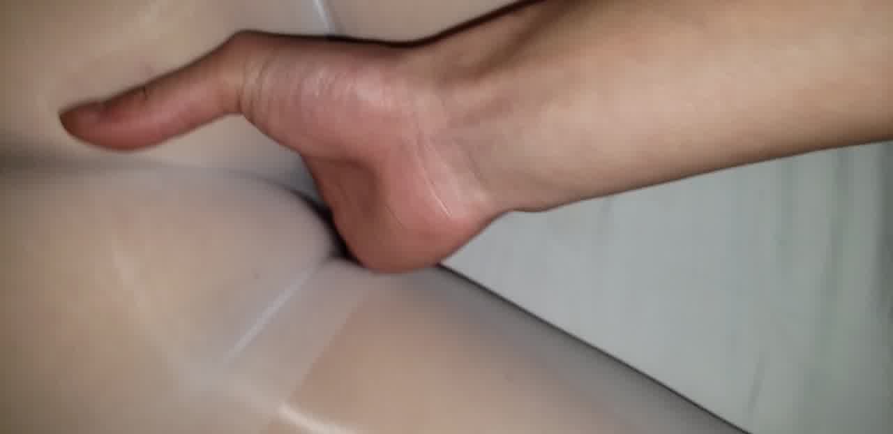  调教丝袜人妻福利视频 的剧照8