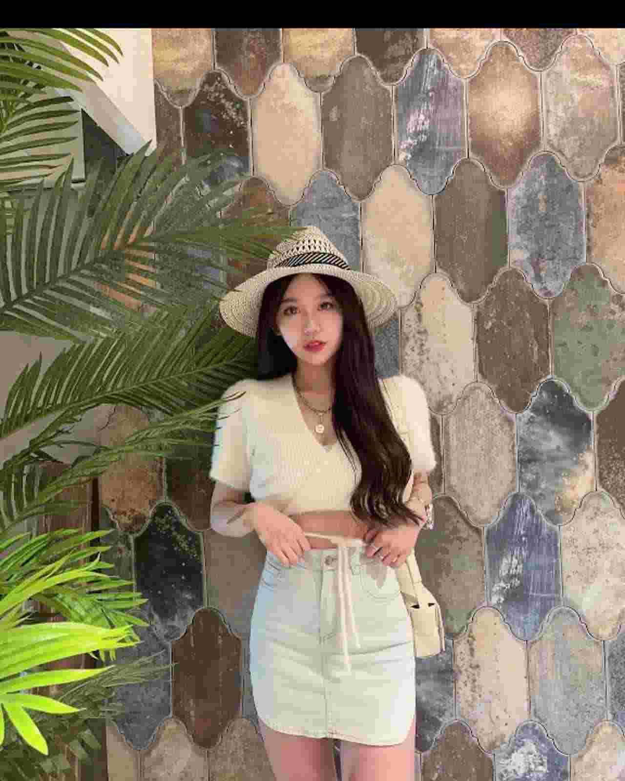  刺青正妹在出租屋与男友啪啪曝光 的剧照2