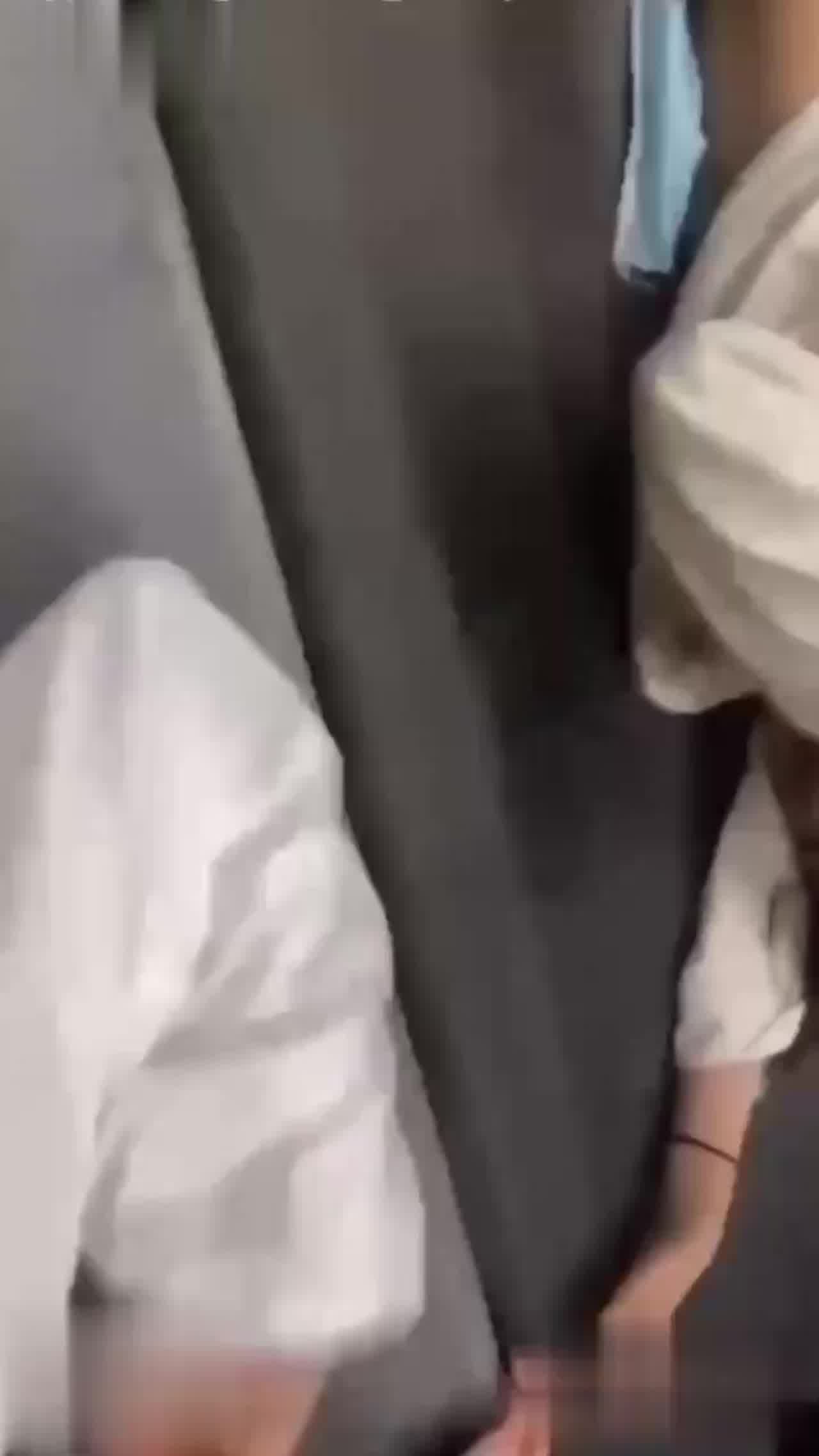  成都师范学院极品嫩妹梁山雅 女仆装被金主爸爸无套狂操嫩穴 黑丝后入颜射吃鸡！ 的剧照9