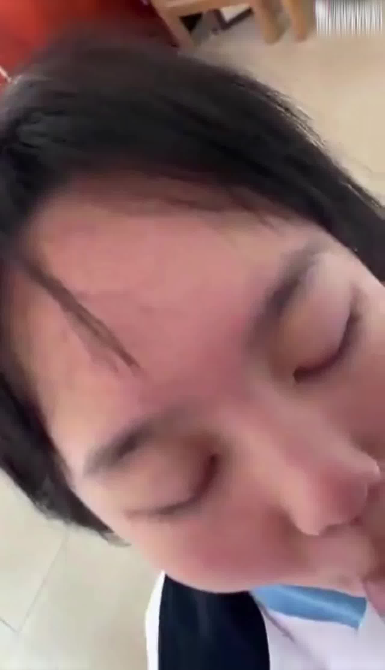  妹妹一放学回家就要吃零食 的剧照8