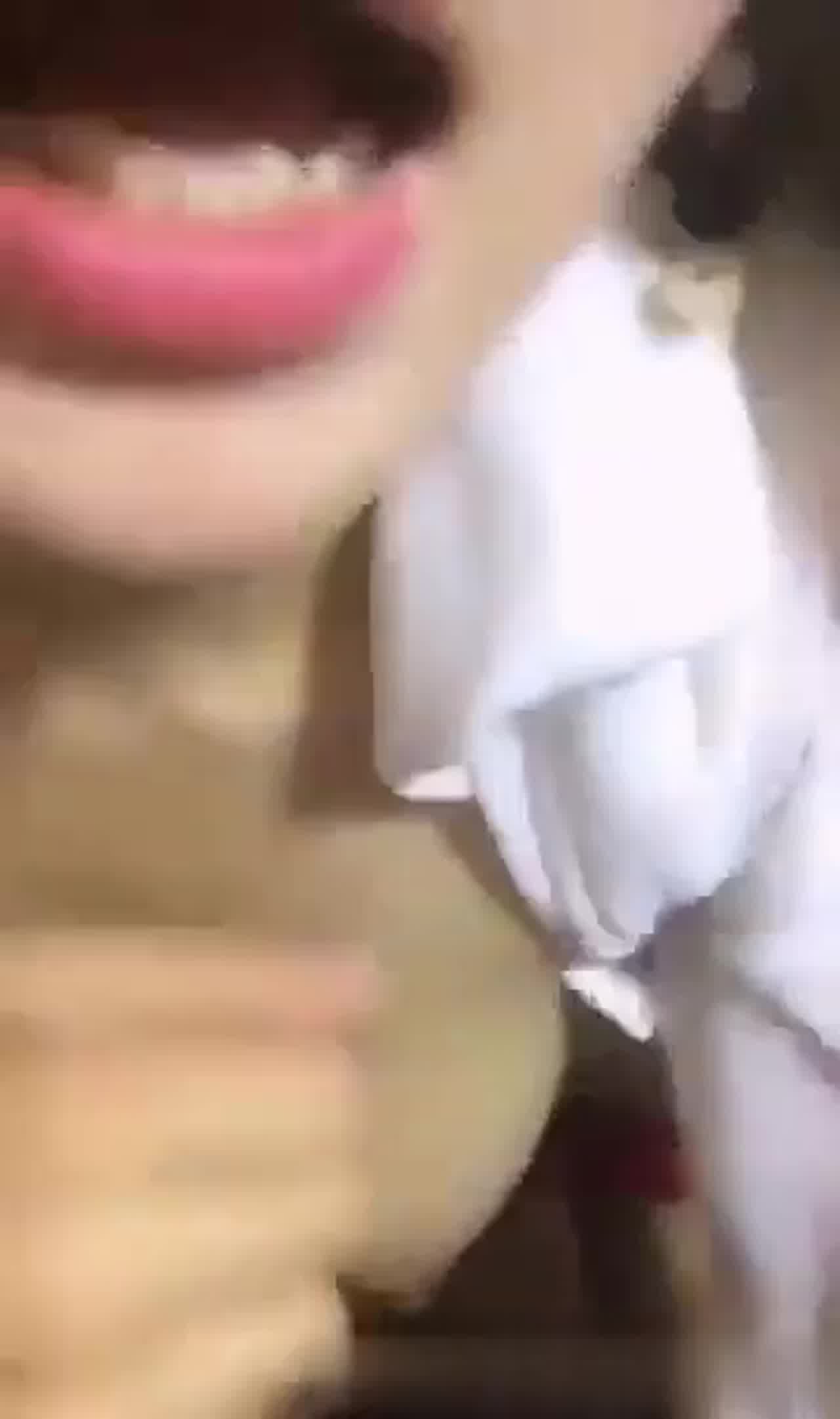  大奶妹子女主播，粉色奶头好诱人，性感热舞清晰国语对白 的剧照8