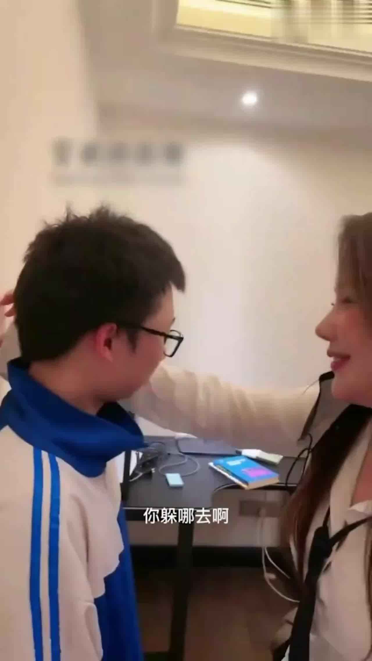  [万人求]深圳处男门事件 放开那个男孩让我来 的剧照7