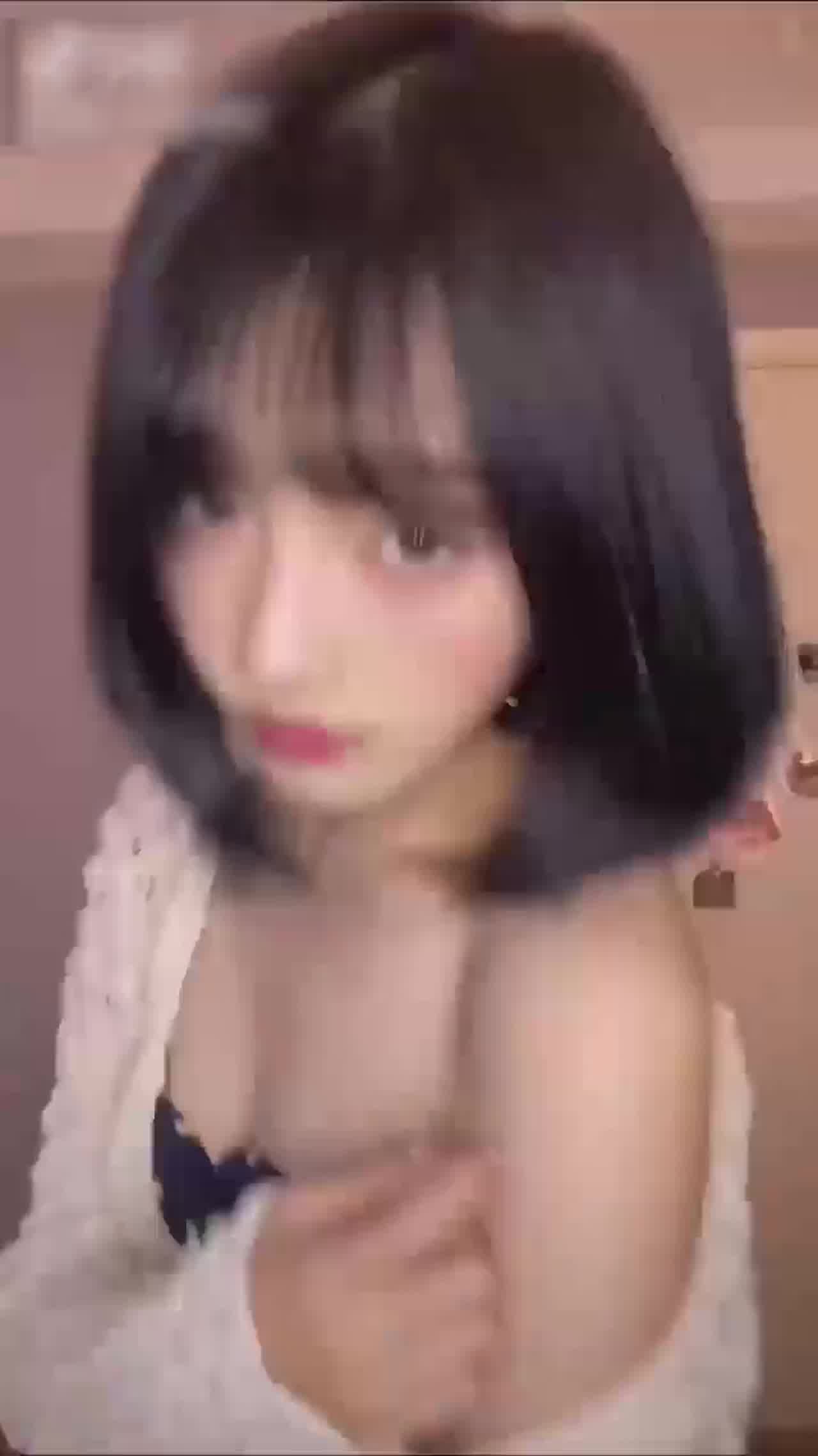  黑暗斗音系列 长相甜美内心淫荡 的剧照8