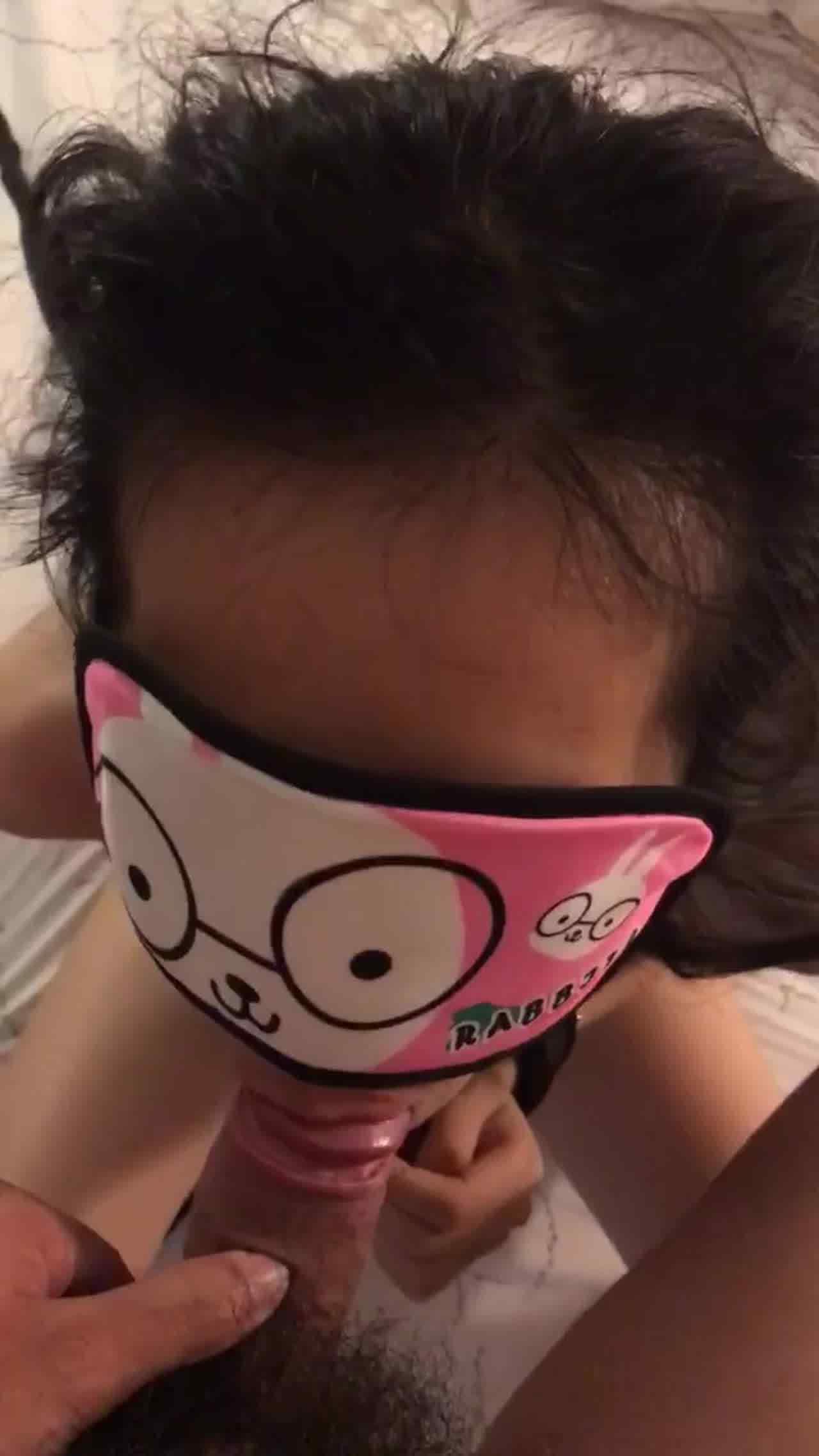  巨乳少妇女儿第一次给我口 的剧照5